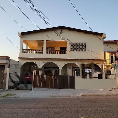 Casa Altamira Hotel ซานเปโดร ซูลา ภายนอก รูปภาพ